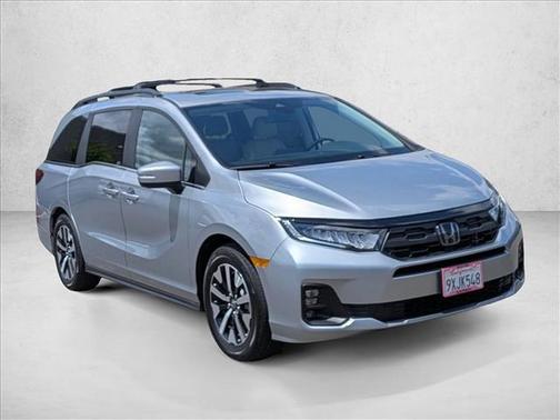 Solar Silver Metallic 2026 Honda Odyssey EX-L