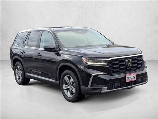 2023 Honda Pilot 2WD EX-L 8 Passenger