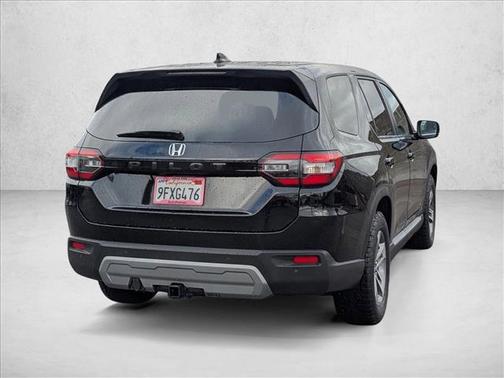 2023 Honda Pilot 2WD EX-L 8 Passenger