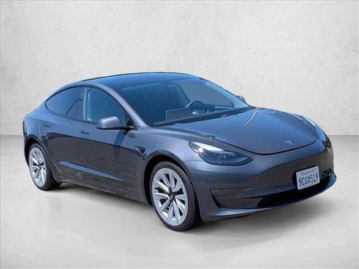 Gray 2022 Tesla Model 3 Long Range