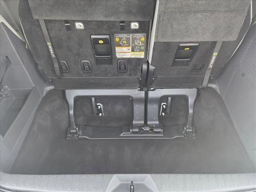 2021 Toyota Sienna LE