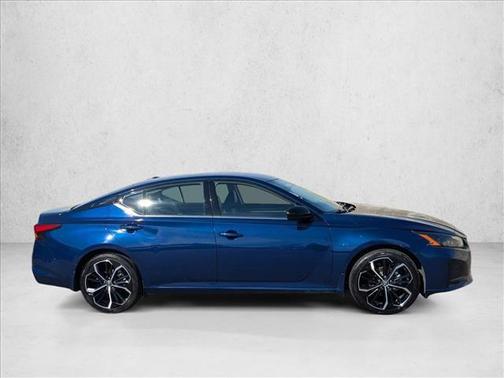 2024 Nissan Altima SR FWD