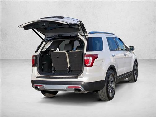 White Platinum Metallic Tri-Coat 2017 Ford Explorer Platinum
