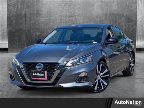 2022 Nissan Altima SR FWD