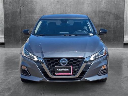 2022 Nissan Altima SR FWD