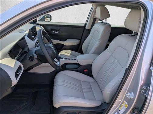 Solar Silver Metallic 2027 Honda HR-V EX-L