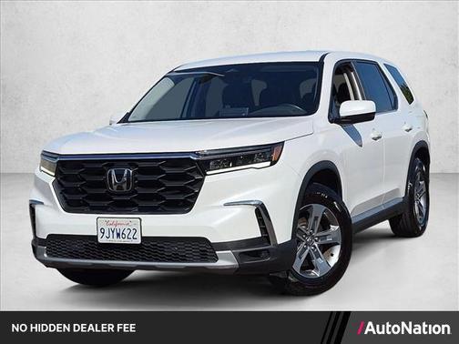 Platinum White Pearl 2024 Honda Pilot EX-L 7 Passenger
