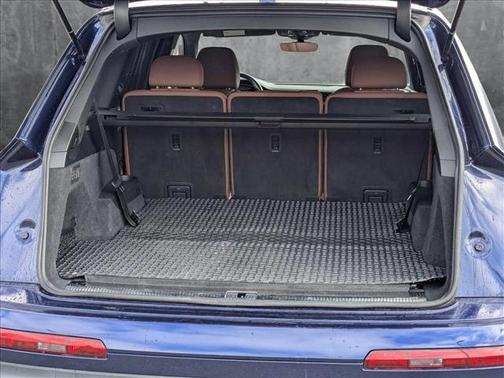 2022 Audi Q7 45 Premium Plus