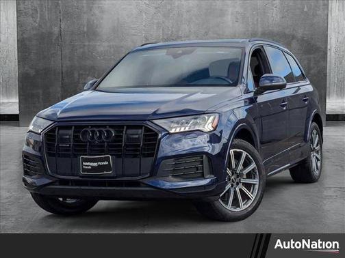 2022 Audi Q7 45 Premium Plus