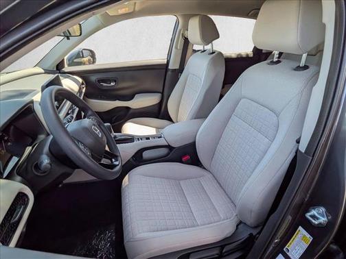 Modern Steel Metallic 2027 Honda HR-V LX