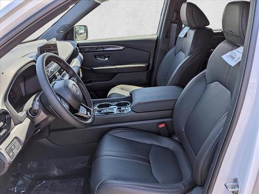 Platinum White Pearl 2026 Honda Passport AWD TrailSport Elite