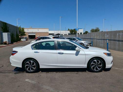 2017 Honda Accord EX-L w/Navigation & Honda Sensing