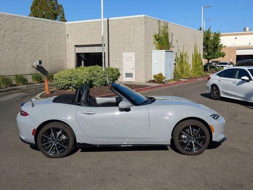 2024 Mazda MX-5 Miata Grand Touring