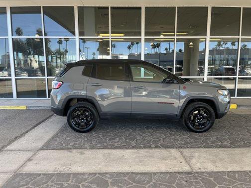2024 Jeep Compass Trailhawk