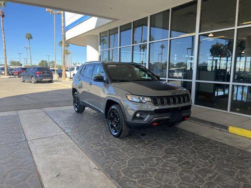 2024 Jeep Compass Trailhawk