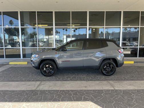 2024 Jeep Compass Trailhawk