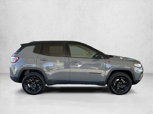 Sting-Gray Clearcoat 2024 Jeep Compass Trailhawk