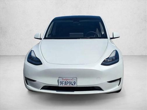2022 Tesla Model Y Long Range Dual Motor All-Wheel Drive