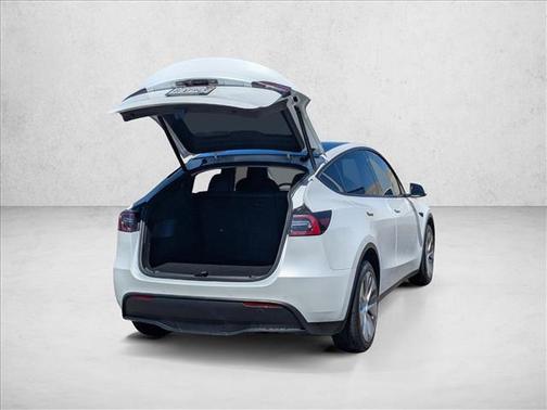 Pearl White Multi-Coat 2022 Tesla Model Y Long Range Dual Motor All-Wheel Drive