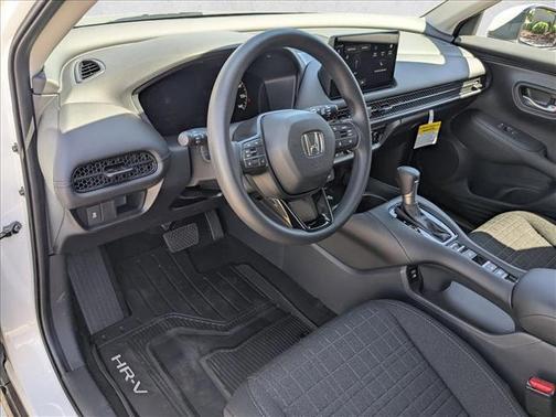 Platinum White Pearl 2026 Honda HR-V LX