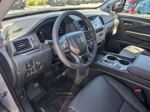 Solar Silver Metallic 2026 Honda Ridgeline RTL