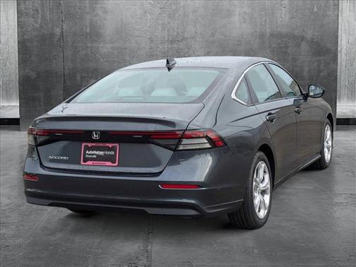 2025 Honda Accord LX 1.5T