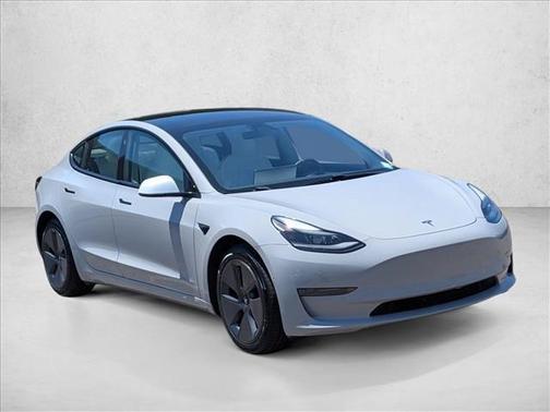 Pearl White Multi-Coat 2021 Tesla Model 3 Standard Range Plus