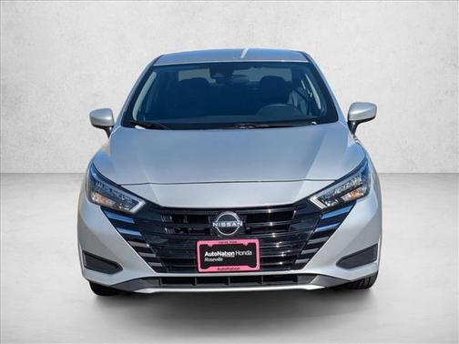 Brilliant Silver Metallic 2025 Nissan Versa 1.6 SV