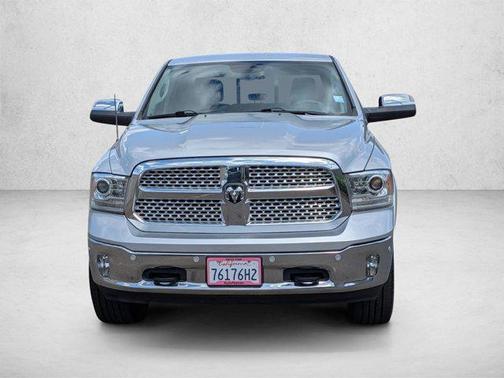 Bright Silver Metallic Clearcoat 2017 RAM 1500 Laramie