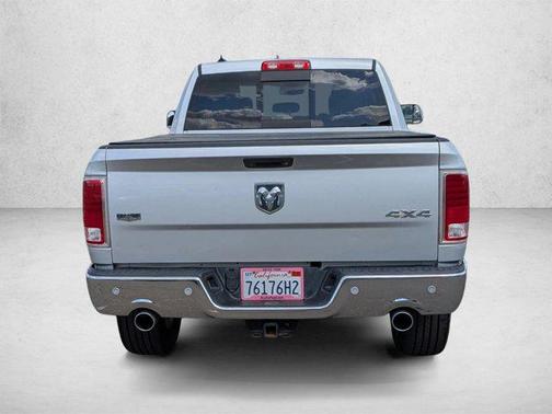 Bright Silver Metallic Clearcoat 2017 RAM 1500 Laramie