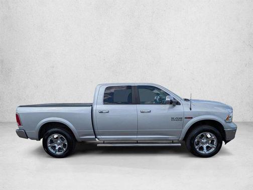 Bright Silver Metallic Clearcoat 2017 RAM 1500 Laramie