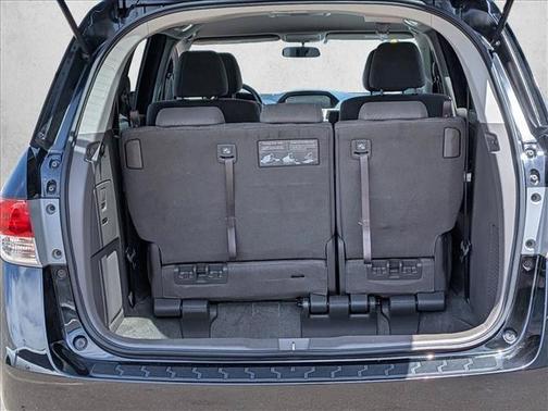 Crystal Black Pearl 2016 Honda Odyssey SE