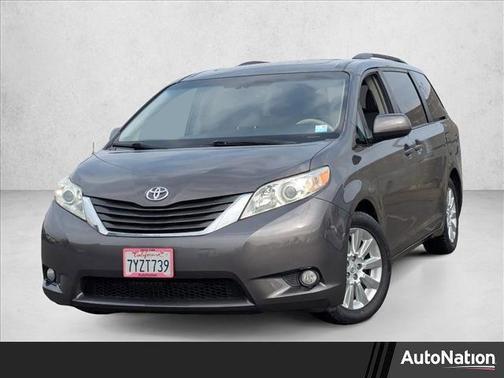 2014 Toyota Sienna XLE