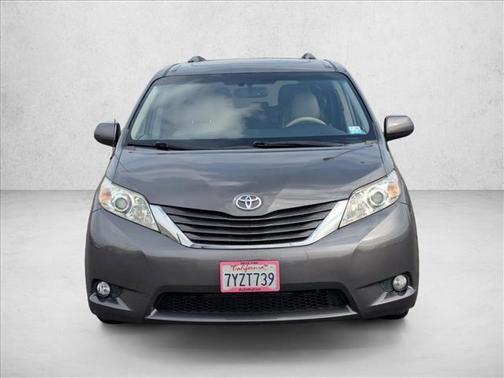 2014 Toyota Sienna XLE