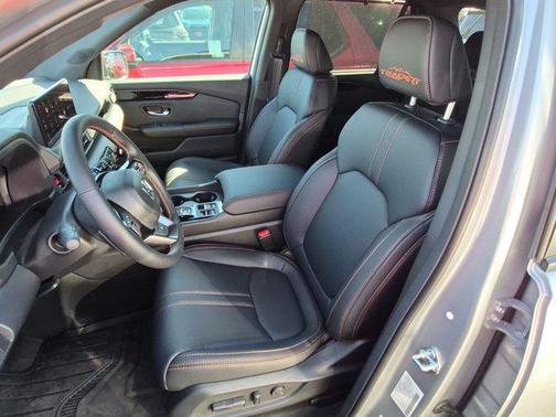 Solar Silver Metallic 2026 Honda Pilot TrailSport