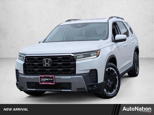 Platinum White Pearl 2026 Honda Pilot Touring 8-Passenger