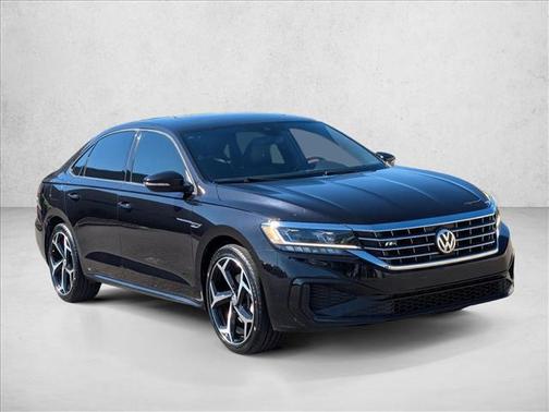 2022 Volkswagen Passat 2.0T R-Line