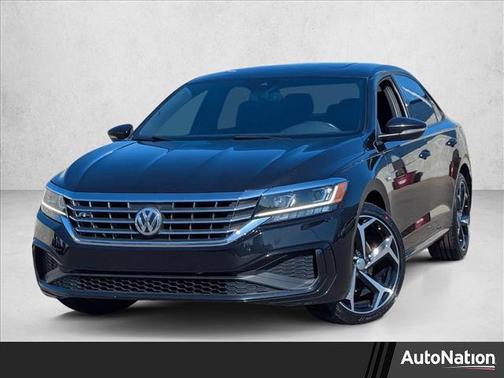 2022 Volkswagen Passat 2.0T R-Line