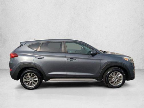 Coliseum Gray 2017 Hyundai TUCSON SE