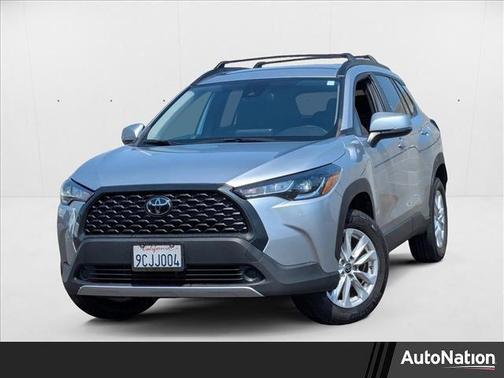 2022 Toyota Corolla Cross LE