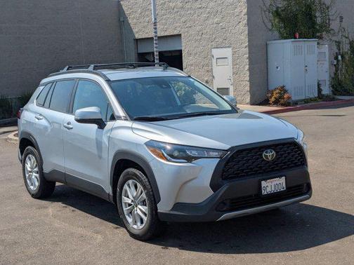 2022 Toyota Corolla Cross LE