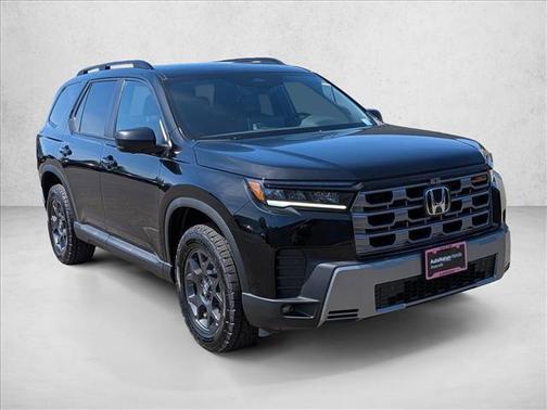 Crystal Black Pearl 2026 Honda Pilot TrailSport