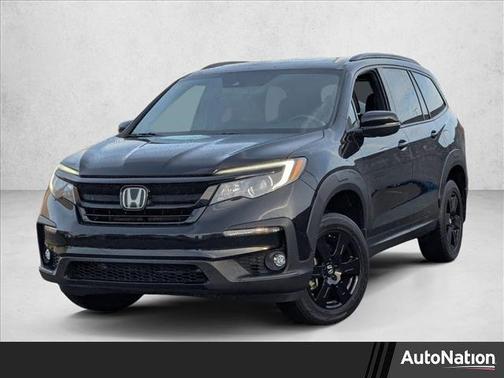 Silver/Gray 2022 Honda Pilot AWD TrailSport