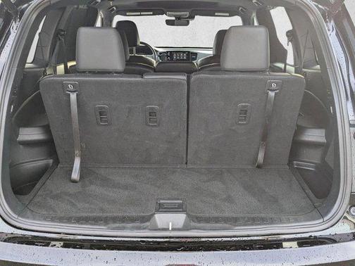Silver/Gray 2022 Honda Pilot AWD TrailSport