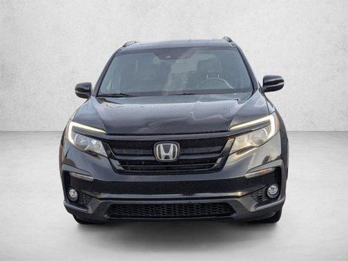 Silver/Gray 2022 Honda Pilot AWD TrailSport