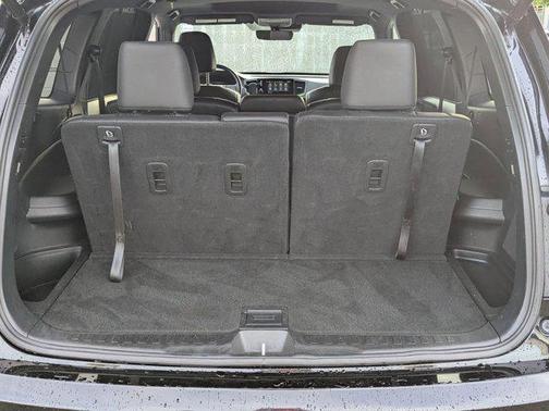 Silver/Gray 2022 Honda Pilot AWD TrailSport