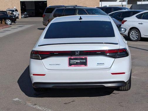 Platinum White Pearl 2024 Honda Accord Hybrid Sport