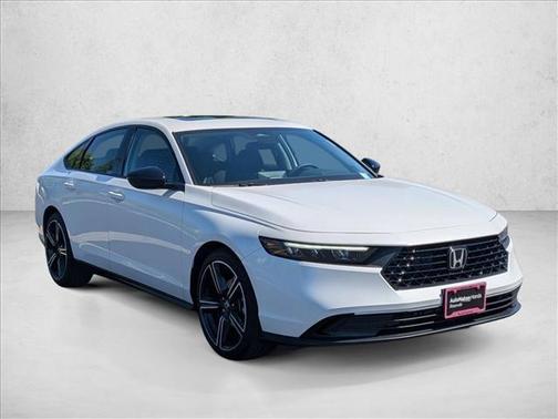 Platinum White Pearl 2026 Honda Accord SE