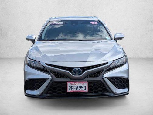 Celestial Silver Metallic 2022 Toyota Camry SE