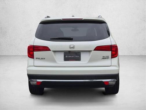 White Diamond Pearl 2017 Honda Pilot Elite